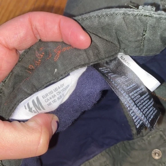 H&M lined boys cargo olive green pants 4-5 years EUC. - Picture 4 of 4